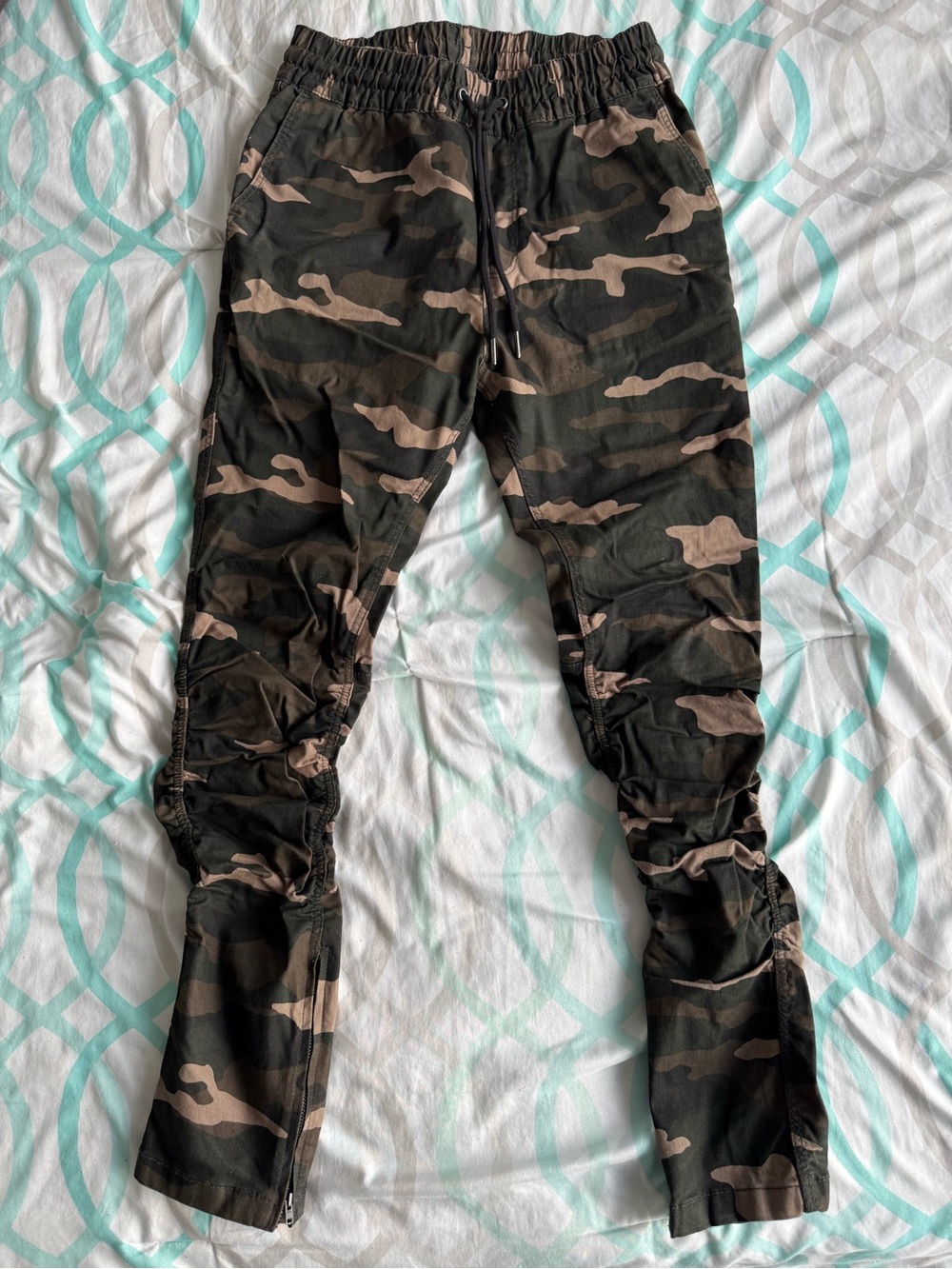 H&M Camouflage Drawstring Joggers - Olive & Tan